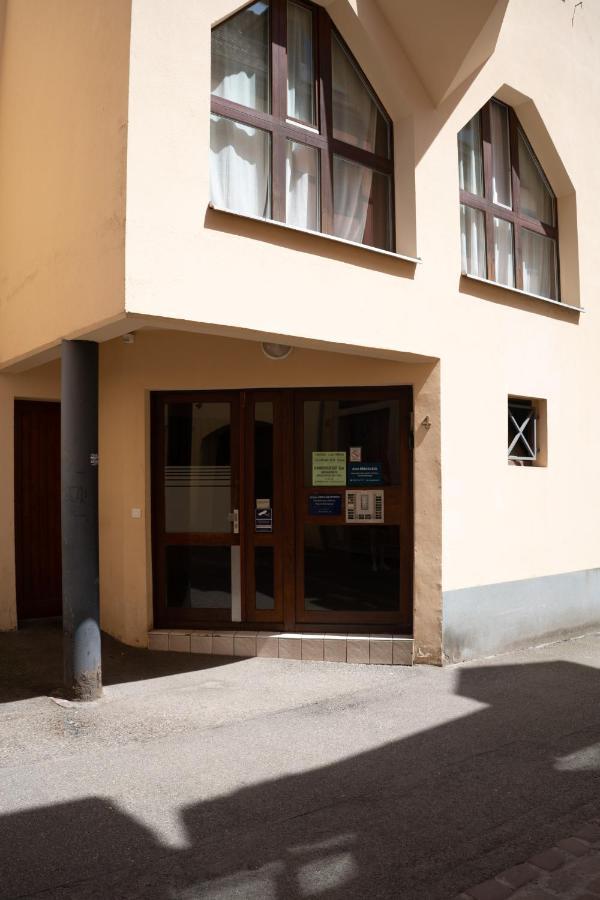 Little Mama 80 Meters From Public Parking Rapp Apartment Colmar Luaran gambar